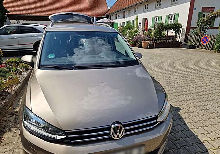 VW Touran Volkswagen 1.6 TDI SCR Join