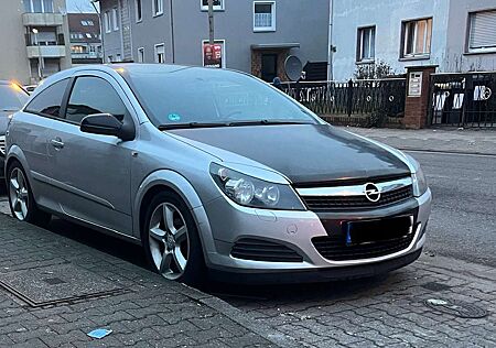 Opel Astra GTC 1.3 CDTI DPF Edition