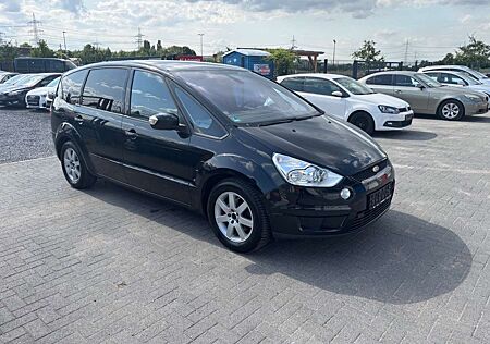 Ford S-Max Titanium*NAVI*BI-XENON*8XALUS*