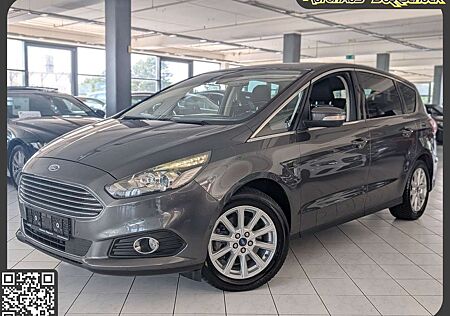 Ford S-Max 1.5 Titanium 7 Sitzer. 1 Hand. AHK. BT