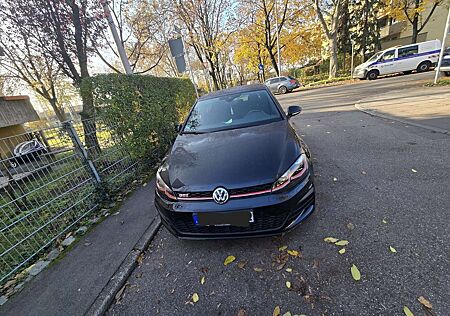 VW Golf GTI Volkswagen Golf VII 5-Türer DSG Perfomance