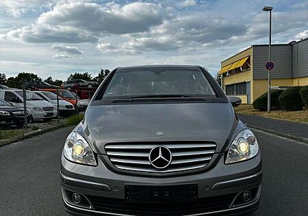 Mercedes-Benz B 170 Sehr gepflegt/ TÜV NEU/ Scheckheft