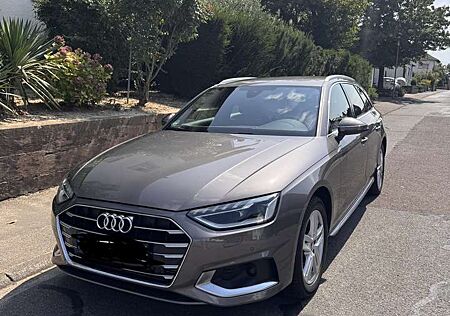 Audi A4 35 TFSI advanced