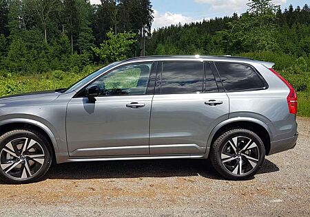 Volvo XC 90 XC90 XC90+B5+D+AWD+Geartronic+R-Design