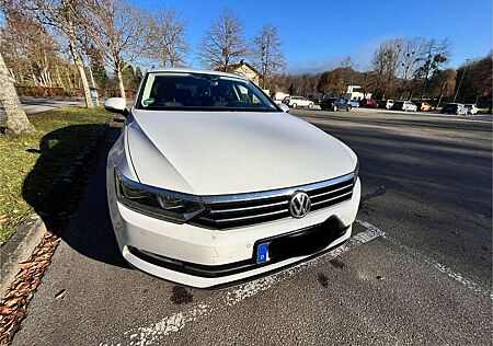 VW Passat Variant Volkswagen 2.0 TDI SCR Highline