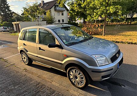 Ford Fusion 1.4 Viva X
