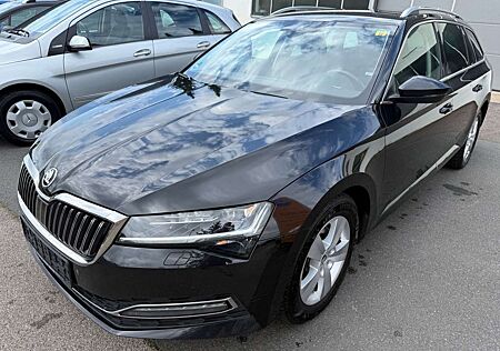 Skoda Superb Combi Style 2.0 TDI LED DSG RFK Temp Navi