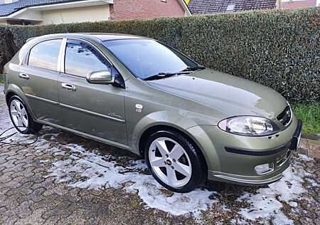 Daewoo Lacetti Chevrolet Lacetti 1.8 CDX