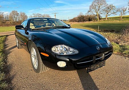 Jaguar XK8 4.2 Coupe Facelift