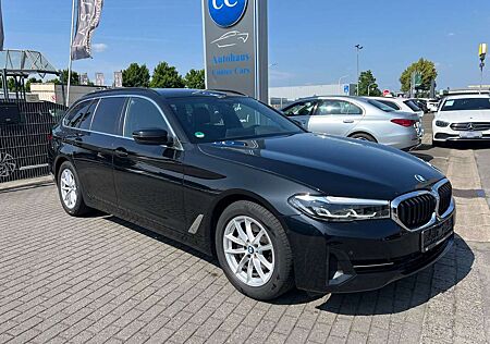 BMW 520 d Touring AHK+AMB+DAP+HuD+Pano+Park+HaKa+uvm