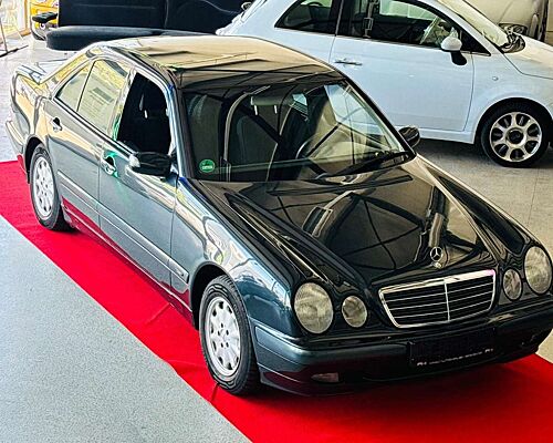 Mercedes-Benz E 200 CLASSIC W210 - Youngtimer