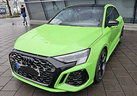 Audi RS3 2.5 TFSI quattro