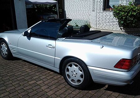 Mercedes-Benz SL 320