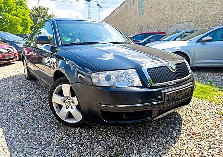 Skoda Superb Elegance-VOLLAUSSTATTUNG-1.HAND