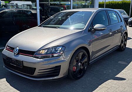 VW Golf Volkswagen VII Lim. GTI Performance BMT