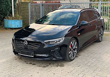 Opel Insignia B Sports Tourer GSi 4x4 VOLLAUSSTATTUNG