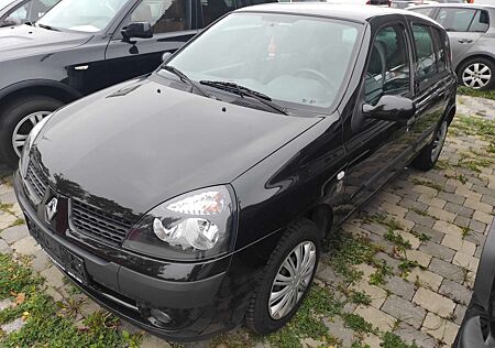 Renault Clio 1.2 16V Privilege