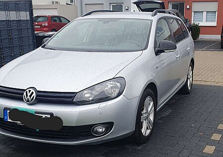 VW Golf Variant Volkswagen 1.6 TDI DPF BlueMotion Technology DSG MATCH