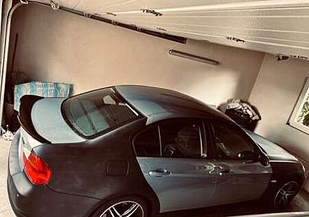 BMW 320i 320 E90