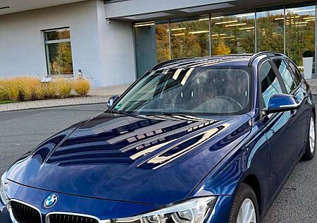 BMW 320d 320 Touring Aut. Advantage F31 LCI