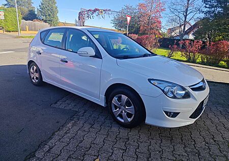 Hyundai i30 gebraucht kaufen Hyundai i30 1.4 Edition 20,HU/AU & KD NEU
