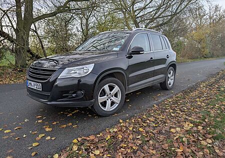 VW Tiguan Volkswagen 2.0 TSI 4Motion Automatik Track & Field