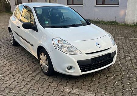 Renault Clio III S-Hu Neu SHeft 1Hand Wenig KM