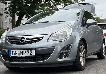 Opel Corsa 1.4 16V ecoFLEX Color Edition