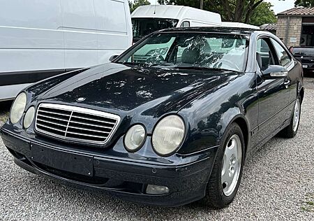 Mercedes-Benz CLK 200 ELEGANCE Facelift*SHZ*Vollleder*Elk.Sitz