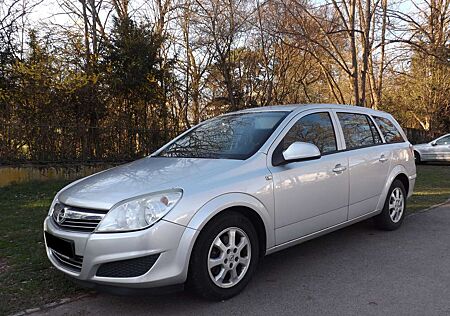 Opel Astra 1.7TDI Edit.2010,Klima,AHK,ALU,Bordc,TÜV+KD neu