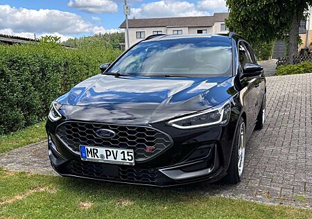 Ford Focus Turnier 2.3 EcoBoost ST X