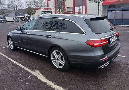 Mercedes-Benz E 220 d T 9G-TRONIC