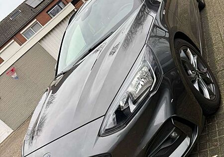 Ford Focus Turnier 1.5 TDCi ST-Line Automatik
