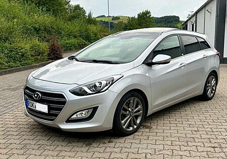 Hyundai i30 blue Passion