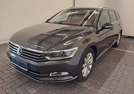 VW Passat Variant Volkswagen 1.5TSI Highline DSG Pano ACC Navi