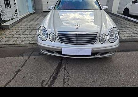 Mercedes-Benz E 200 Kompressor Automatik Classic