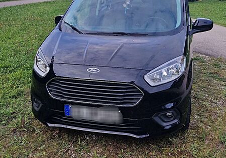 Ford Tourneo Courier Titanium