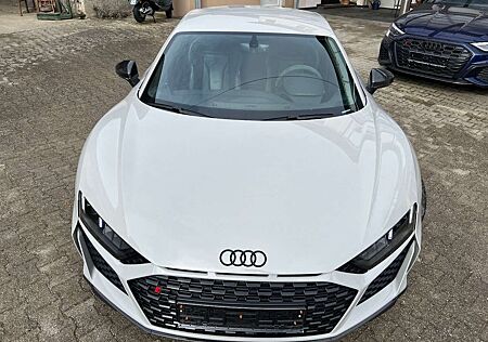 Audi R8 Coupe 5.2 FSI quat performance PORSCHE KREIDE