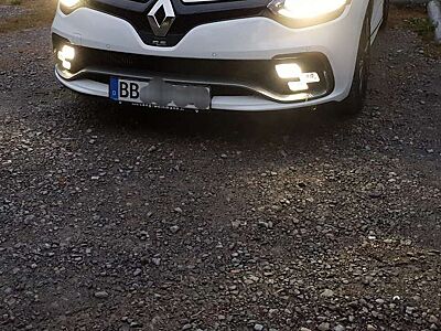 Renault Clio TCe 220 EDC R.S. Trophy