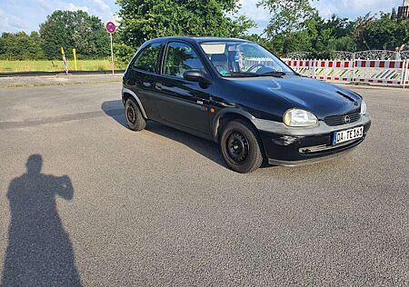 Opel Corsa 1,2 Edition 2000