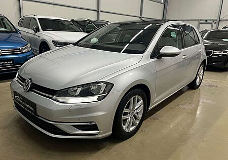 VW Golf Volkswagen Comfortline ACC Navi DYNAUDIO SCHIEBEDACH