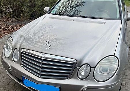 Mercedes-Benz E 220 T CDI Classic DPF
