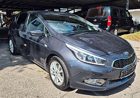 Kia Cee'd Ceed / FIFA World Cup Edition