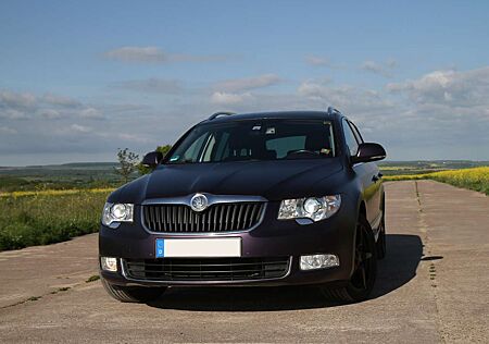 Skoda Superb Combi 2.0 TDI DSG 1.Hd Scheckhft BiXenon Vollleder
