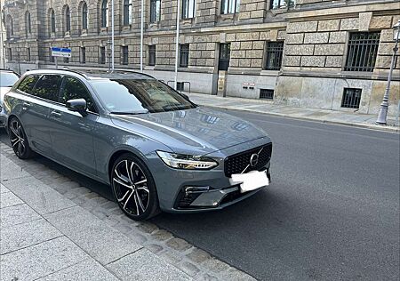 Volvo V90 Plus Dark