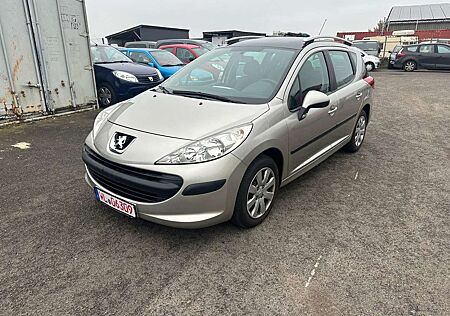 Peugeot 207 SW Tendance 1,4L *Panorama*Klima*Allwetter*