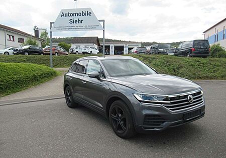 VW Touareg Volkswagen V6 3.0TDI 4Motion DSG