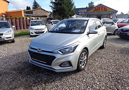 Hyundai i20 1.2 Active erst 31Tkm