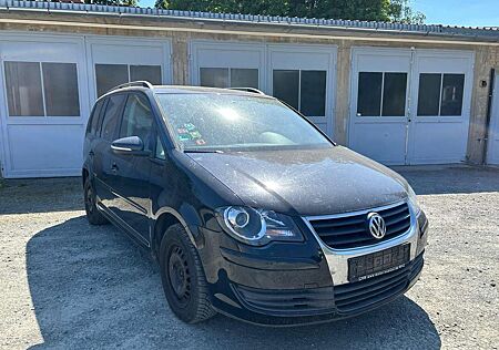VW Touran Volkswagen Freestyle