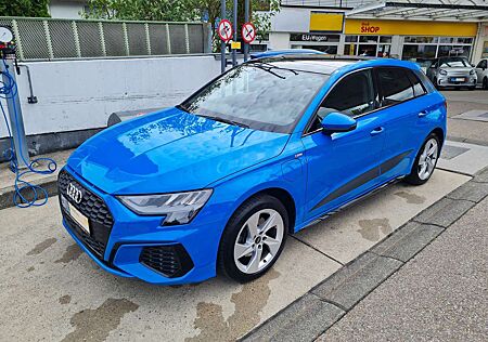 Audi A3 Sportback40 TFSIe S-line, PanoramaVollausstattung